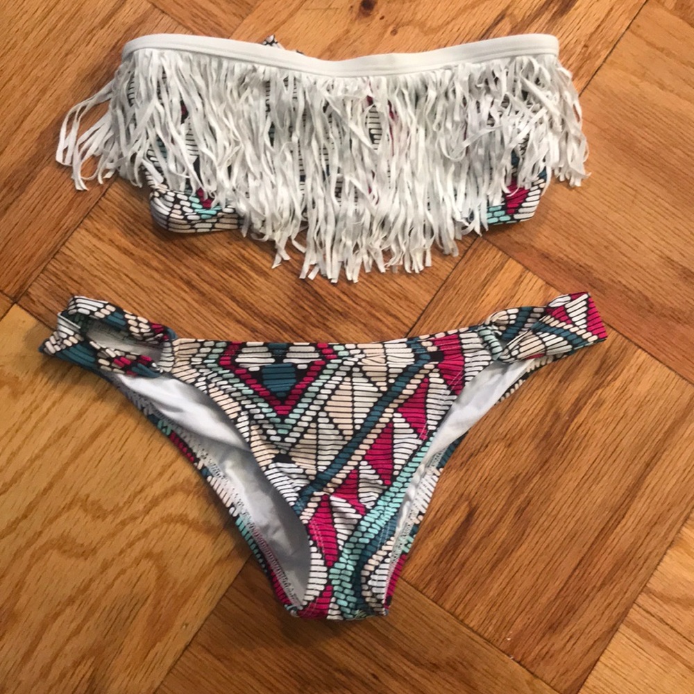 L*Space Fringe Bikini Bathing Suit Size Large